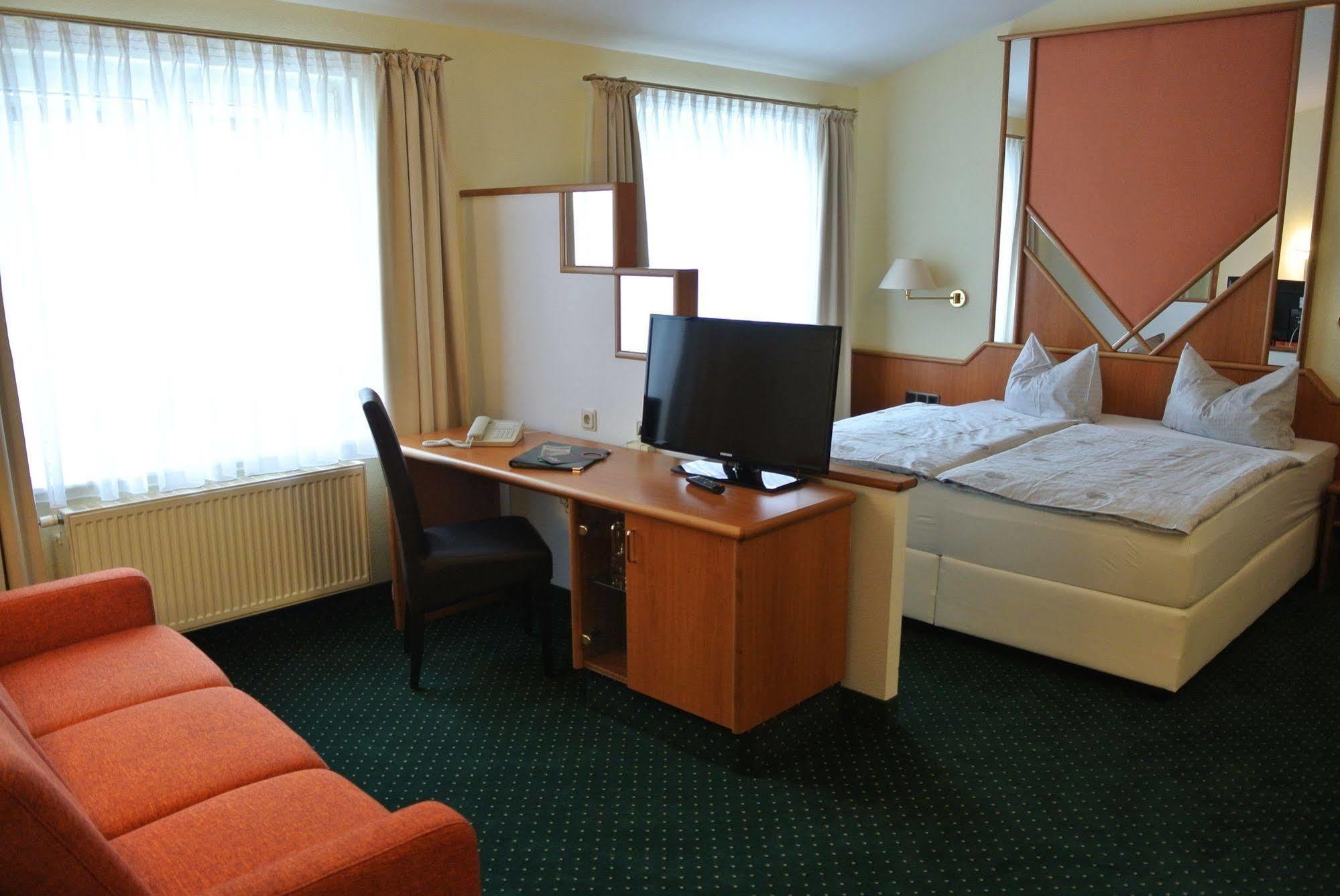 Hotel Evabrunnen Bischofswerda Exteriör bild