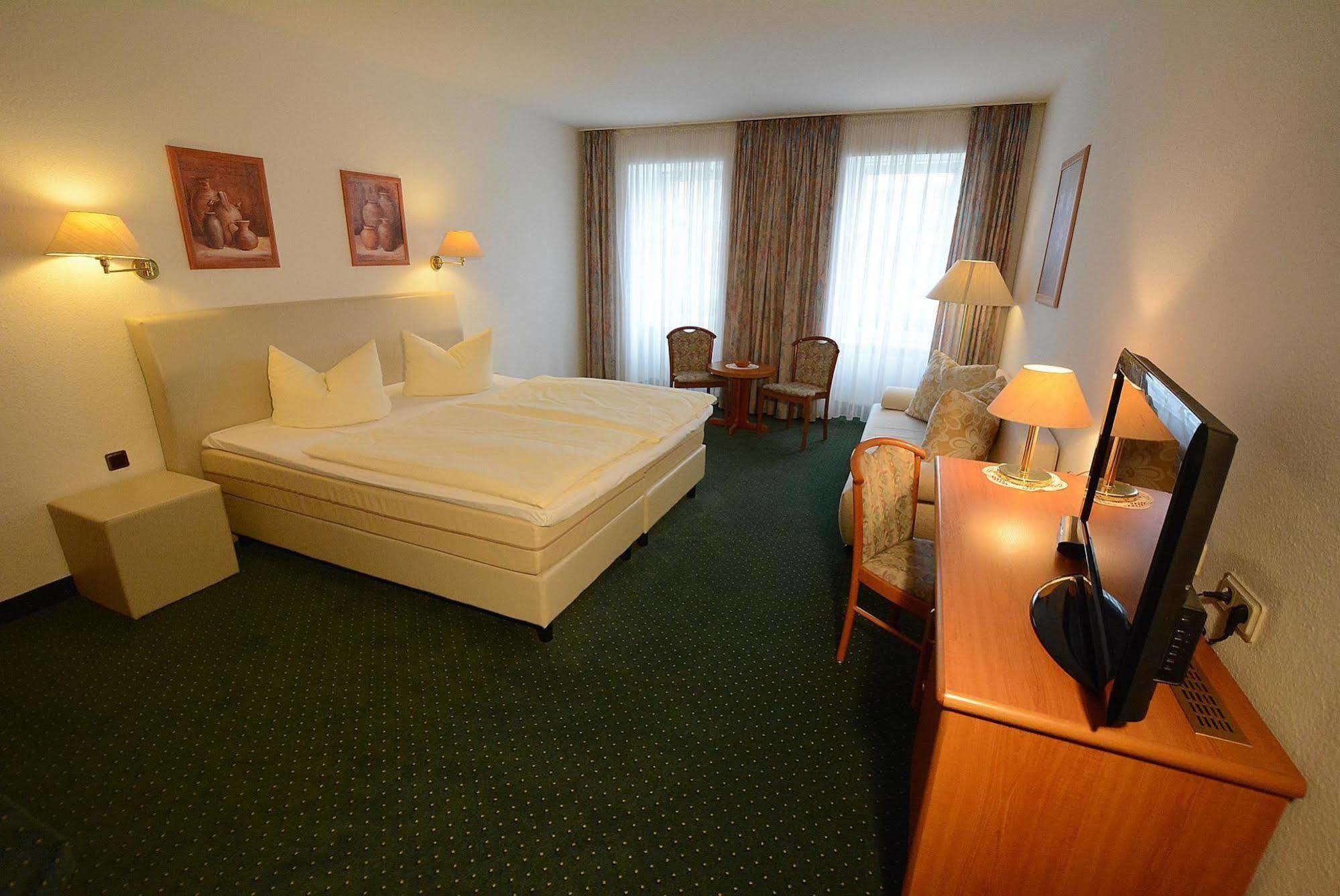 Hotel Evabrunnen Bischofswerda Exteriör bild